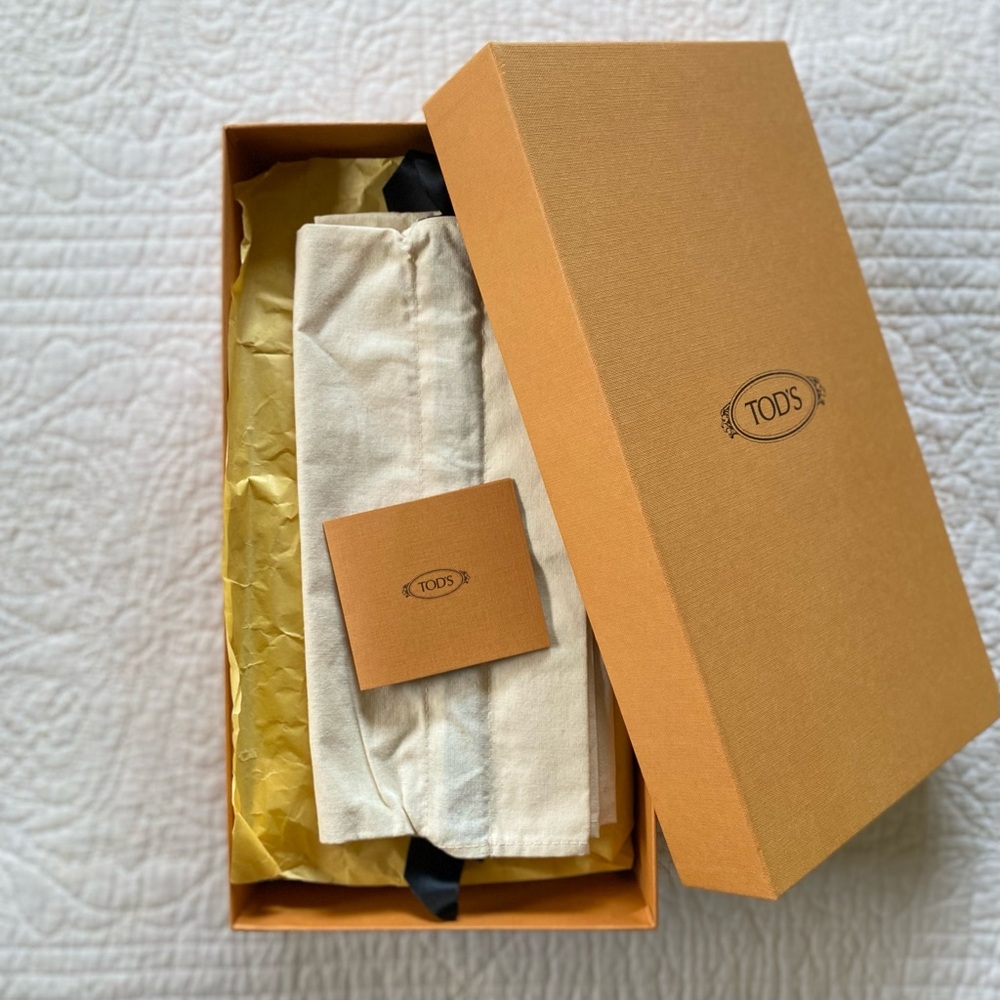 TOD’S - Navy Suede Driver Loafers + Box - Picture 11 of 16